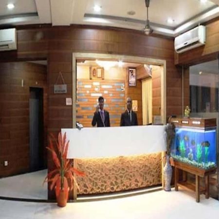 Hotel Puneet International Raipur  Ngoại thất bức ảnh