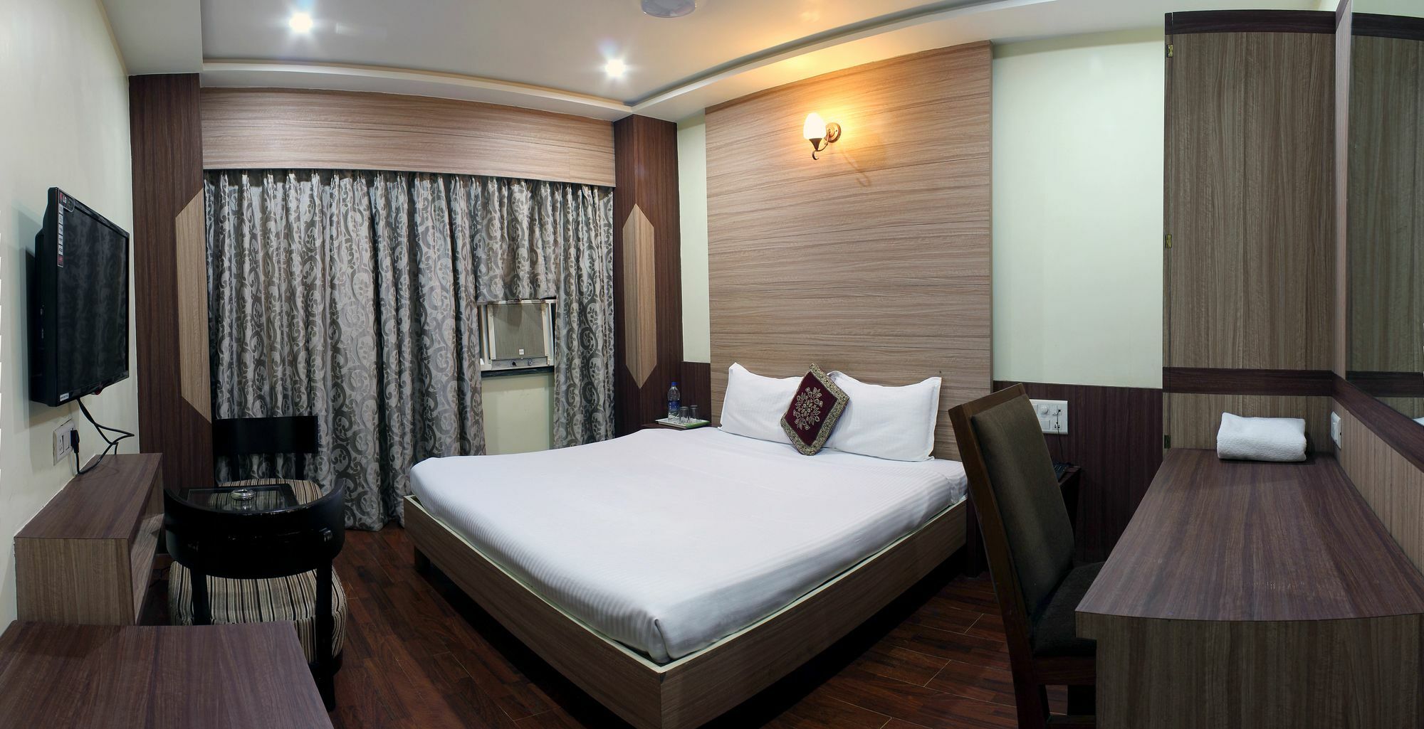 Hotel Puneet International Raipur  Ngoại thất bức ảnh