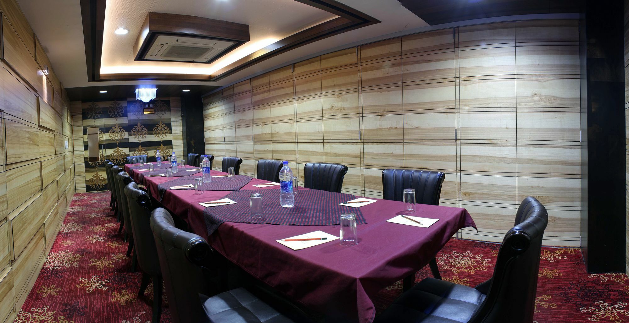 Hotel Puneet International Raipur  Ngoại thất bức ảnh