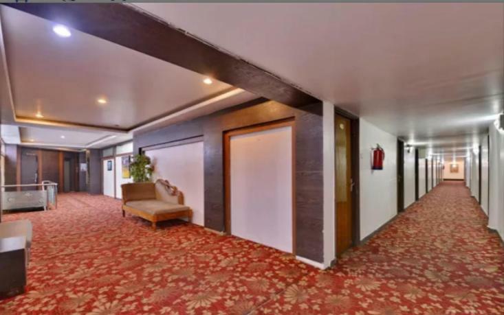 Hotel Puneet International Raipur  Ngoại thất bức ảnh