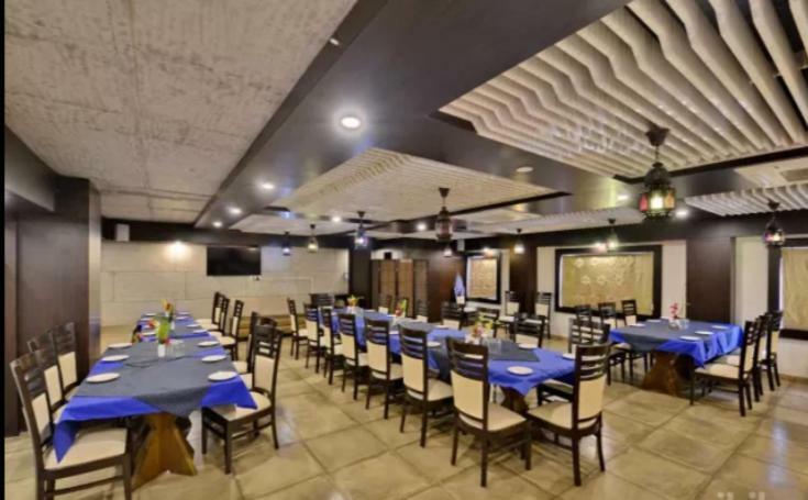 Hotel Puneet International Raipur  Ngoại thất bức ảnh