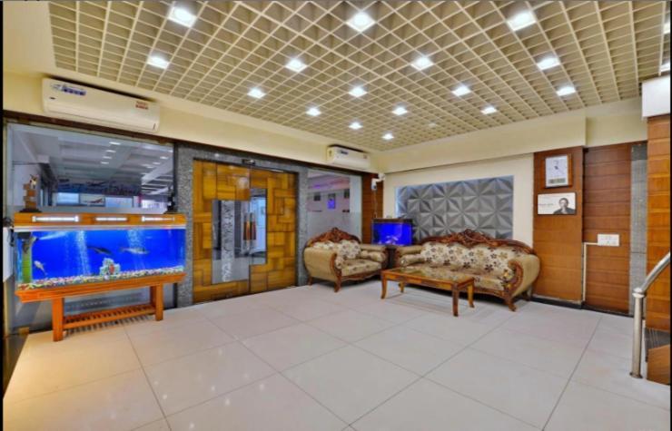 Hotel Puneet International Raipur  Ngoại thất bức ảnh