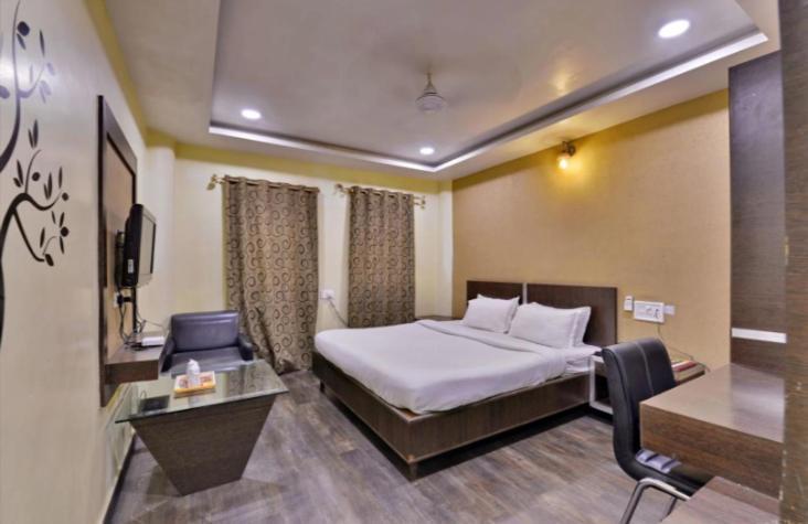Hotel Puneet International Raipur  Ngoại thất bức ảnh